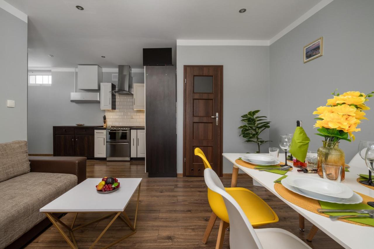 Market Square Corner Apartment Kuznicza By Noclegi Renters Wroclaw Bagian luar foto