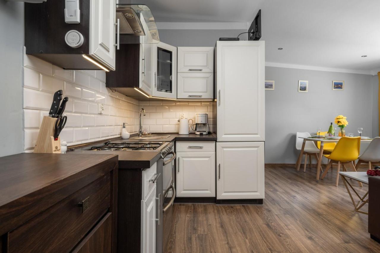 Market Square Corner Apartment Kuznicza By Noclegi Renters Wroclaw Bagian luar foto