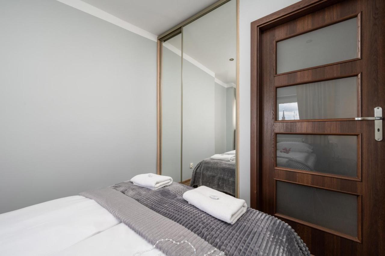 Market Square Corner Apartment Kuznicza By Noclegi Renters Wroclaw Bagian luar foto