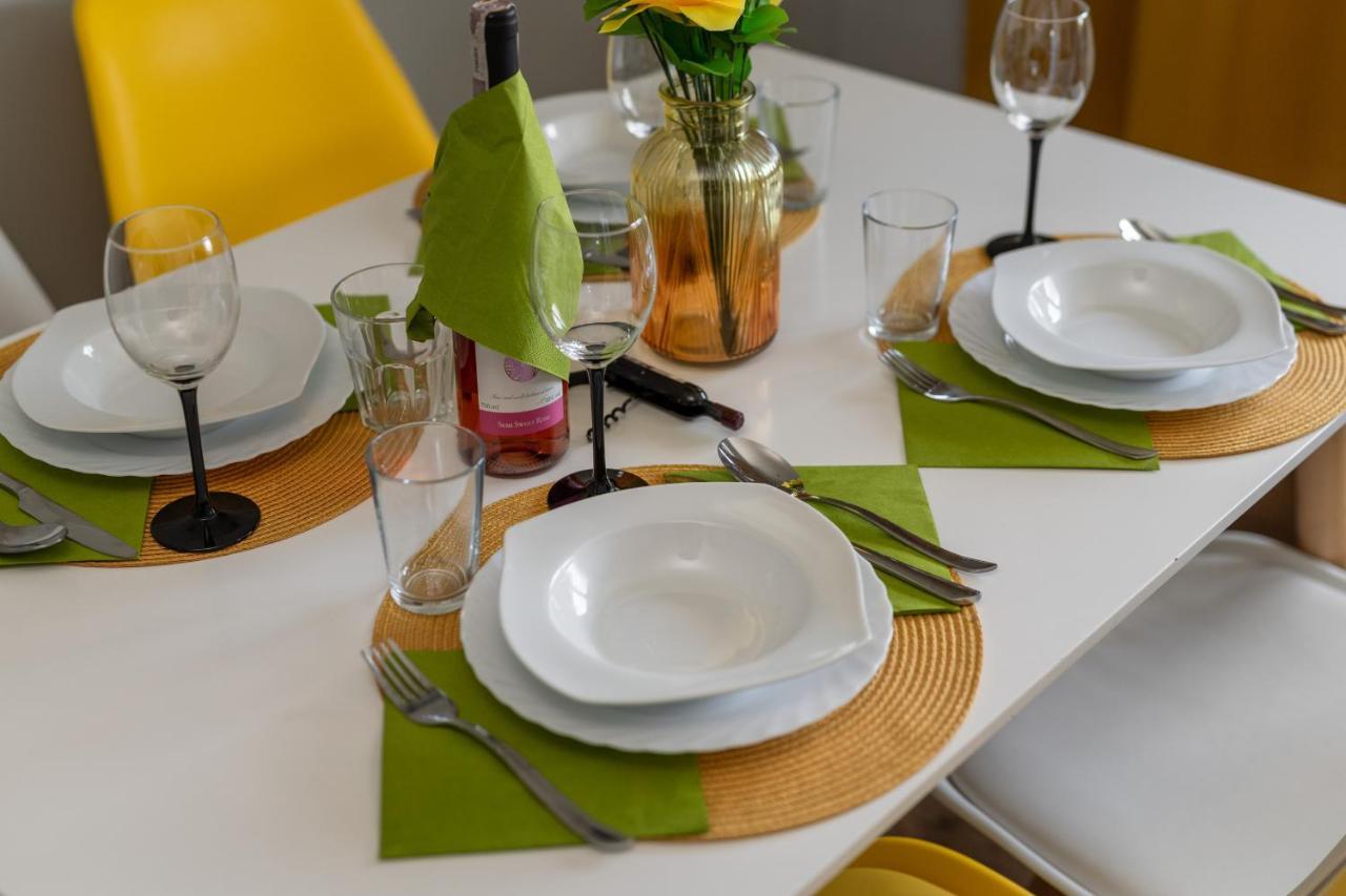 Market Square Corner Apartment Kuznicza By Noclegi Renters Wroclaw Bagian luar foto